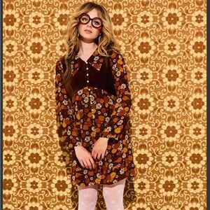 The Hippie Shake Heroes Elenore Retro Floral Mini Dress in Brown XL uk20
